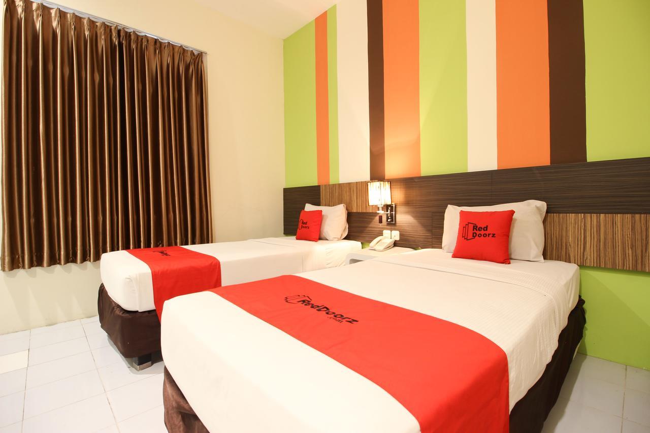 Reddoorz Plus Near Keraton Yogyakarta 2 Zewnętrze zdjęcie